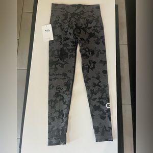 Camo Cyclebar workout leggings 😍